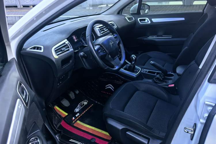 Used Citroen C4 Sega 2018 1.6L Manual Luxury Model Interior 5