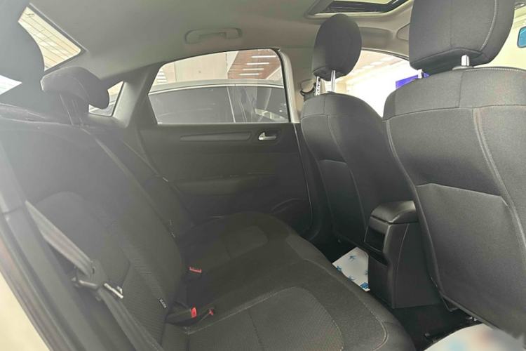 Used Citroen C4 Sega 2018 1.6L Automatic Luxury Model Interior 7