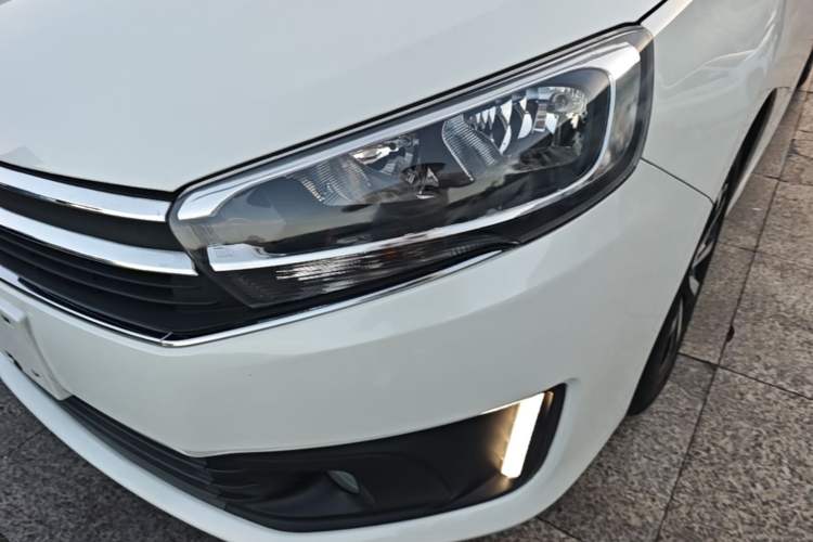 Used Citroen C4 Sega 2018 1.6L Automatic Luxury Model Left Front Headlight
