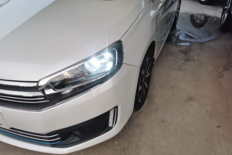 Used Citroen C4 Sega 2018 1.6L Automatic Luxury Model Left Front Headlight