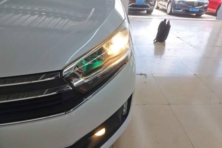 Used Citroen C4 Sega 2018 1.6L Automatic Luxury Model Left Front Headlight