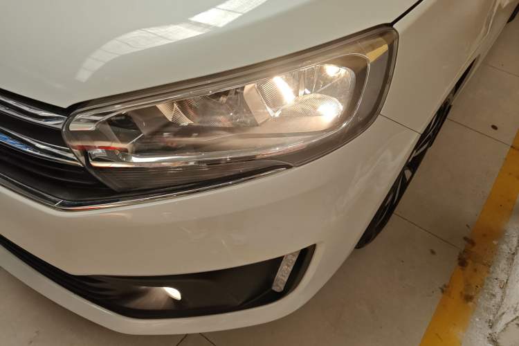 Used Citroen C4 Sega 2018 1.6L Automatic Luxury Model Left Front Headlight