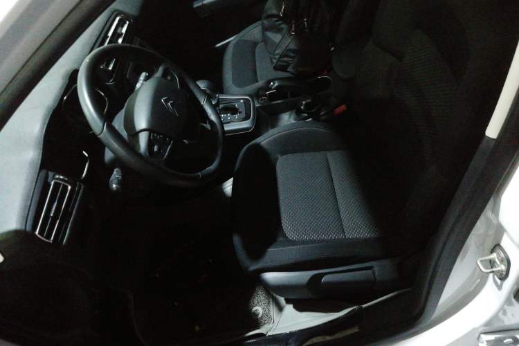 Used Citroen C4 Sega 2018 1.6L Automatic Luxury Model Left Front Seat