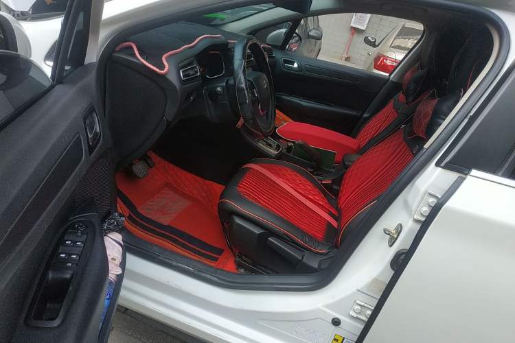 Used Citroen C4 Sega 2018 1.6L Automatic Luxury Model Left Front Seat
