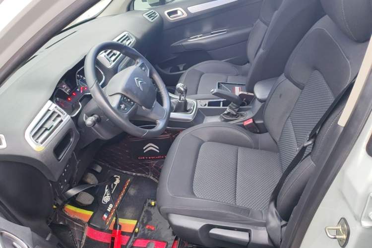 Used Citroen C4 Sega 2018 1.6L Manual Luxury Model Left Front Seat