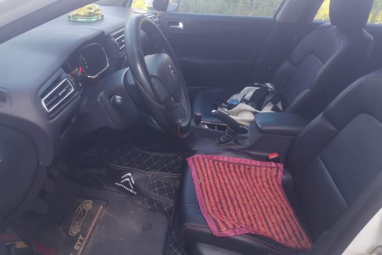 Used Citroen C4 Sega 2018 1.6L Manual Comfort Model Left Front Seat