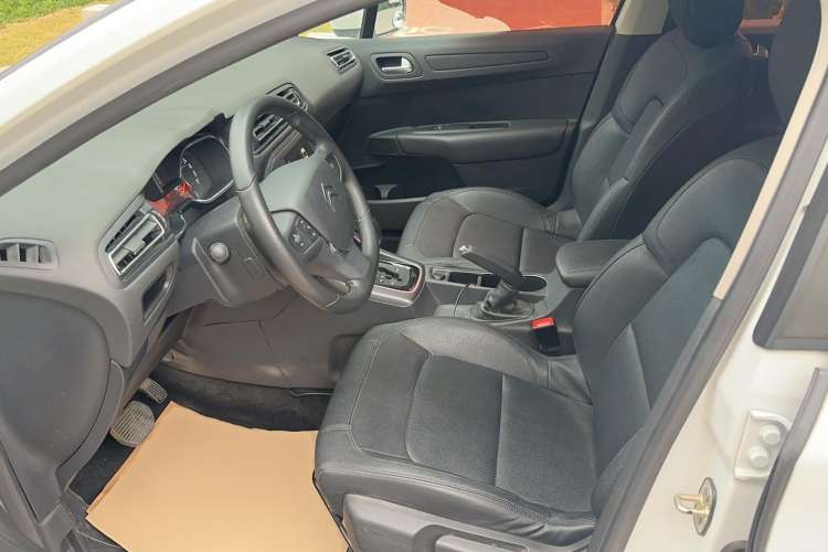 Used Citroen C4 Sega 2018 1.6L Automatic Luxury Model Left Front Seat