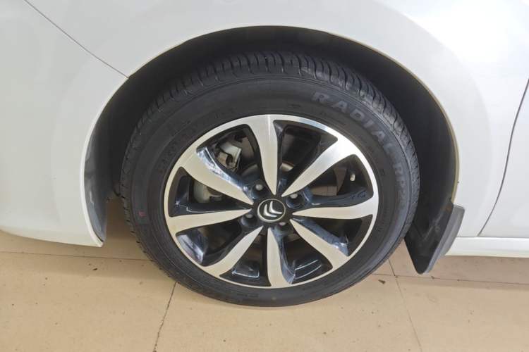 Used Citroen C4 Sega 2018 1.6L Automatic Luxury Model Left Front Wheel Hub