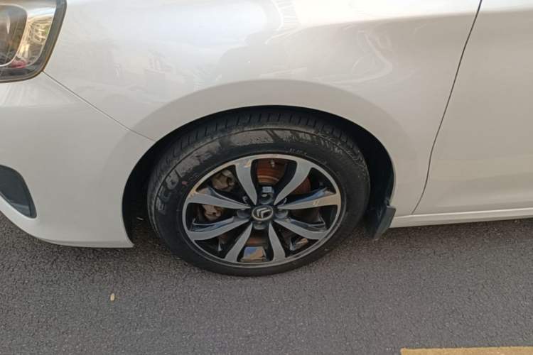 Used Citroen C4 Sega 2018 1.6L Automatic Luxury Model Left Front Wheel Hub