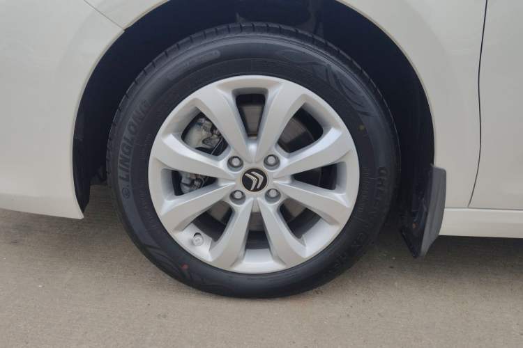 Used Citroen C4 Sega 2018 1.6L Manual Comfort Model Left Front Wheel Hub