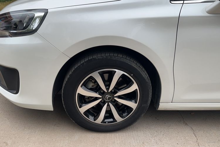 Used Citroen C4 Sega 2018 1.6L Automatic Luxury Model Left Front Wheel Hub
