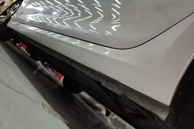 Used Citroen C4 Sega 2018 1.6L Automatic Luxury Model Left Side Sill