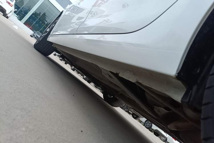 Used Citroen C4 Sega 2018 1.6L Manual Luxury Model Left Side Sill