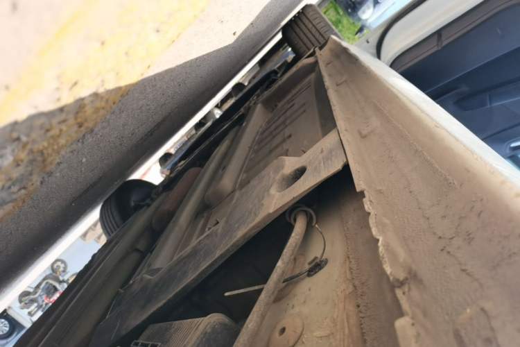Used Citroen C4 Sega 2018 1.6L Automatic Luxury Model Left Side Sill