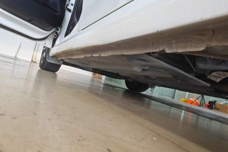 Used Citroen C4 Sega 2018 1.6L Automatic Luxury Model Left Side Sill