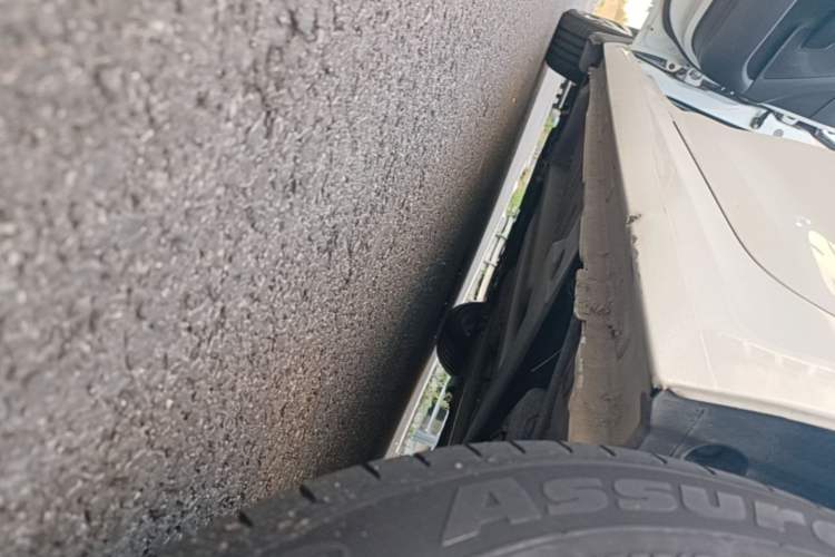 Used Citroen C4 Sega 2018 1.6L Automatic Luxury Model Left Side Sill