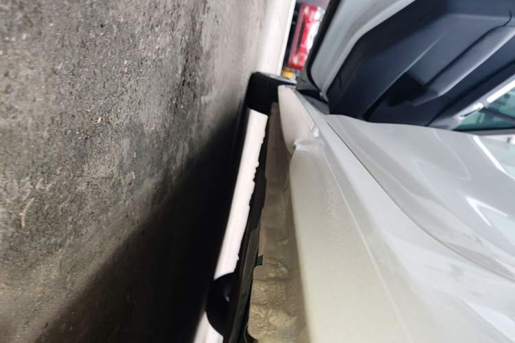 Used Citroen C4 Sega 2018 1.6L Manual Luxury Model Left Side Sill