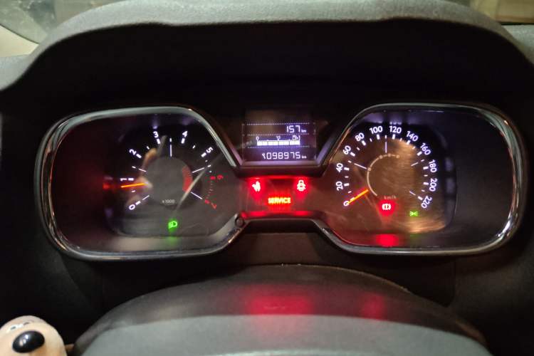Used Citroen C4 Sega 2018 1.6L Manual Luxury Model Odometer Close Up