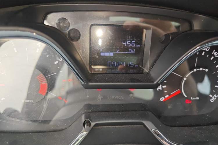 Used Citroen C4 Sega 2018 1.6L Automatic Luxury Model Odometer Close Up