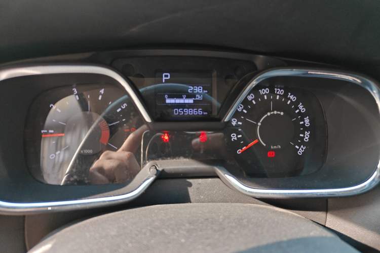 Used Citroen C4 Sega 2018 1.6L Automatic Luxury Model Odometer Close Up