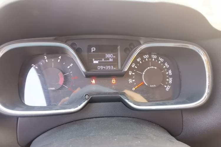 Used Citroen C4 Sega 2018 1.6L Automatic Luxury Model Odometer Close Up