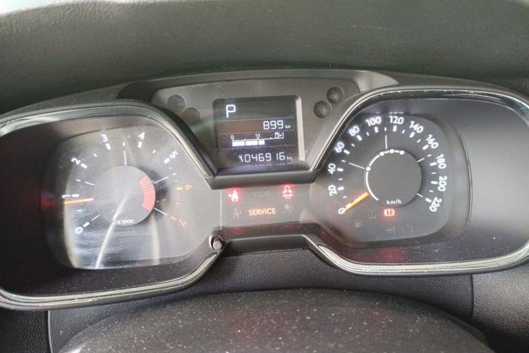 Used Citroen C4 Sega 2018 1.6L Automatic Luxury Model Odometer Close Up