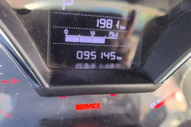 Used Citroen C4 Sega 2018 230THP Automatic Luxury Version Odometer Close Up