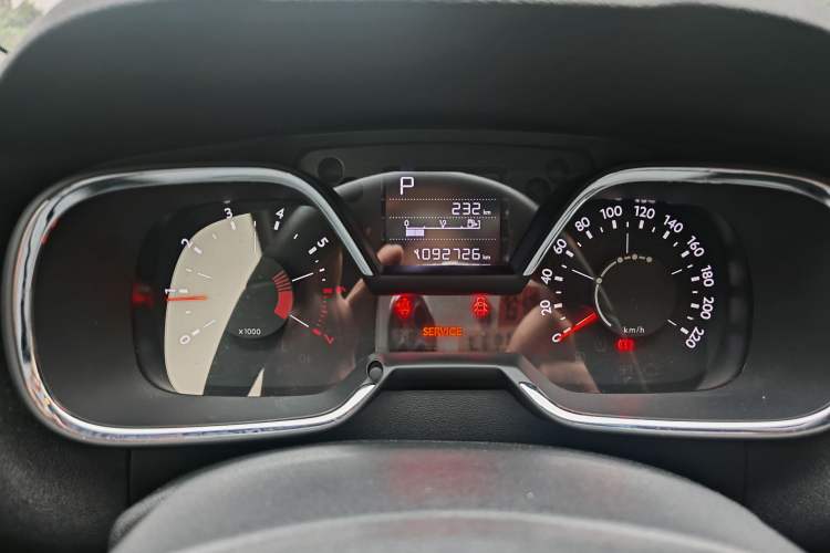 Used Citroen C4 Sega 2018 1.6L Automatic Luxury Model Odometer Close Up