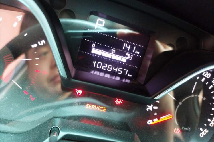 Used Citroen C4 Sega 2018 1.6L Automatic Comfort Model Odometer Close Up