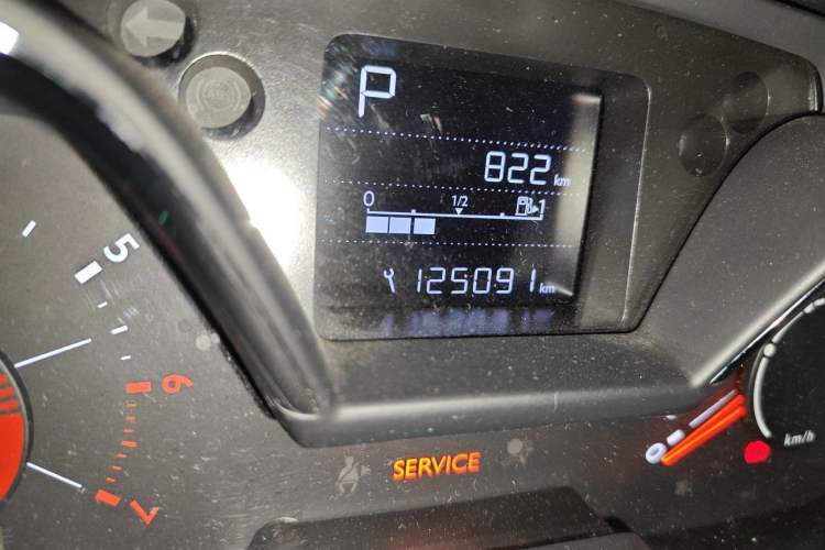Used Citroen C4 Sega 2018 1.6L Automatic Luxury Model Odometer Close Up