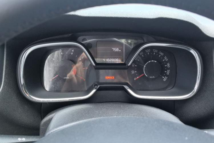 Used Citroen C4 Sega 2018 1.6L Automatic Luxury Model Odometer Close Up