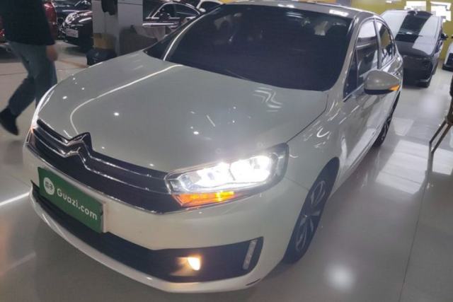 Ojetý Citroen C4 Sega 2018 1.6L Automatic Luxury Model