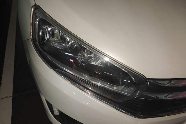 Used Citroen C4 Sega 2018 1.6L Automatic Luxury Model Right Front Headlight
