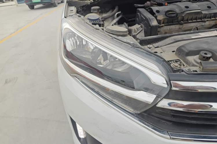 Used Citroen C4 Sega 2018 1.6L Automatic Luxury Model Right Front Headlight