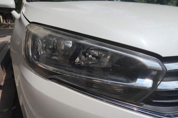 Used Citroen C4 Sega 2018 1.6L Automatic Luxury Model Right Front Headlight