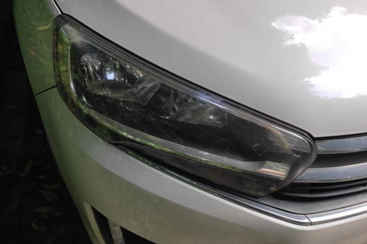 Used Citroen C4 Sega 2018 1.6L Automatic Luxury Model Right Front Headlight