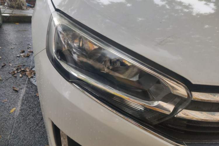 Used Citroen C4 Sega 2018 1.6L Automatic Luxury Model Right Front Headlight