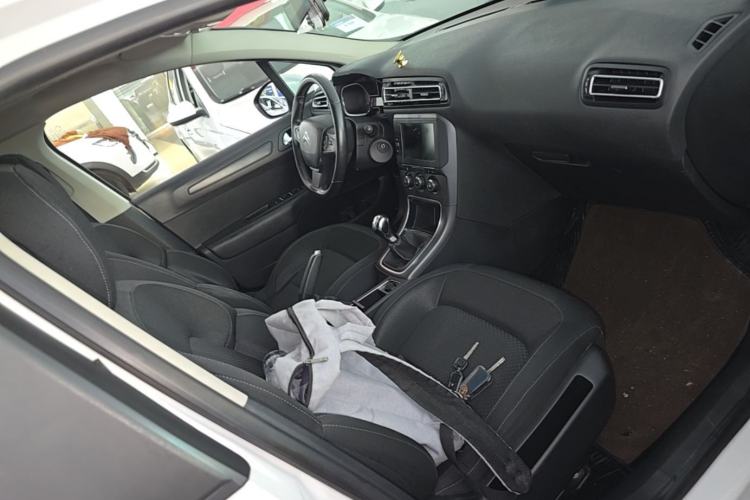 Used Citroen C4 Sega 2018 1.6L Manual Luxury Model Right Front Seat