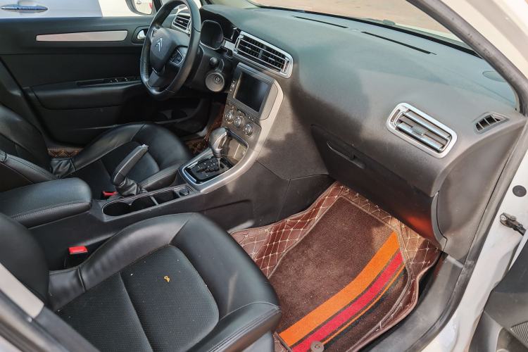 Used Citroen C4 Sega 2018 1.6L Automatic Luxury Model Right Front Seat