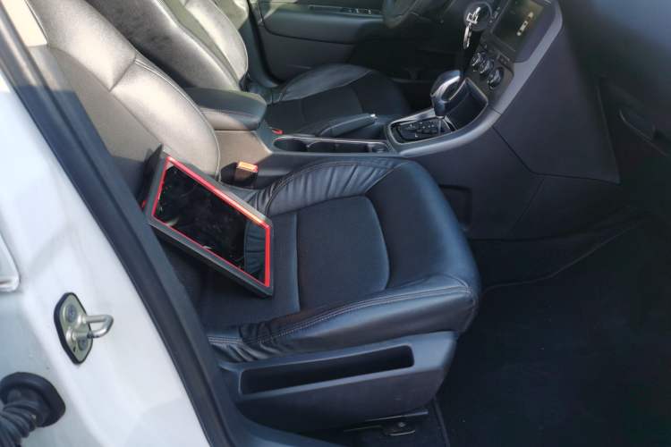 Used Citroen C4 Sega 2018 1.6L Automatic Luxury Model Right Front Seat