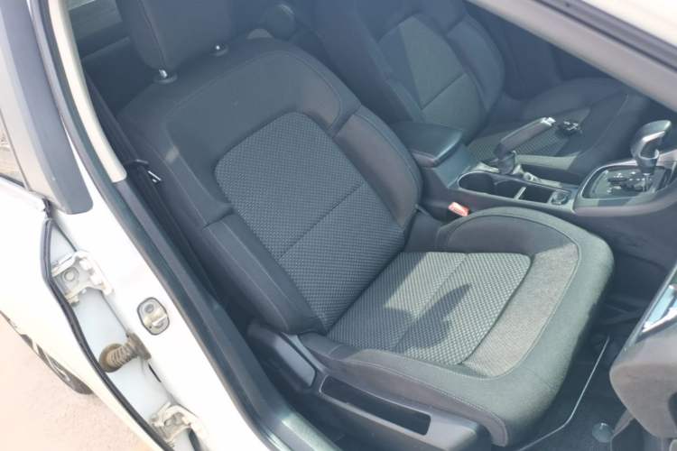 Used Citroen C4 Sega 2018 1.6L Automatic Luxury Model Right Front Seat