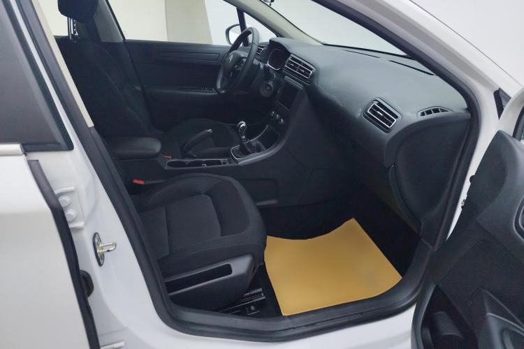 Used Citroen C4 Sega 2018 1.6L Manual Luxury Model Right Front Seat