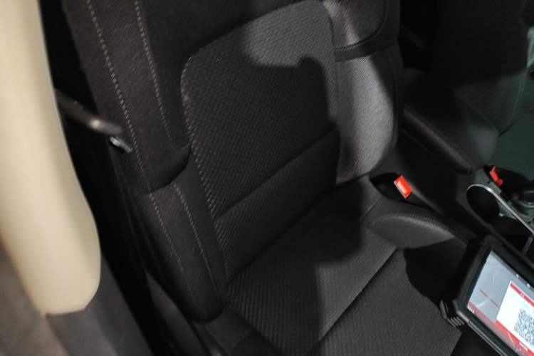 Used Citroen C4 Sega 2018 1.6L Automatic Luxury Model Right Front Seat