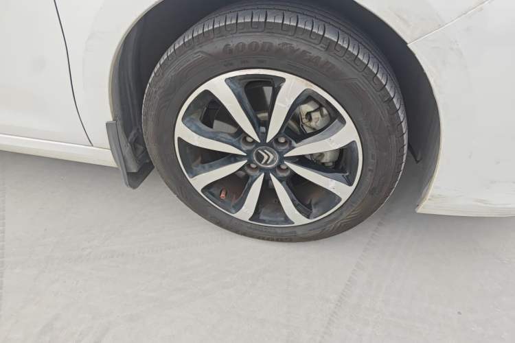 Used Citroen C4 Sega 2018 1.6L Automatic Luxury Model Right Front Wheel Hub