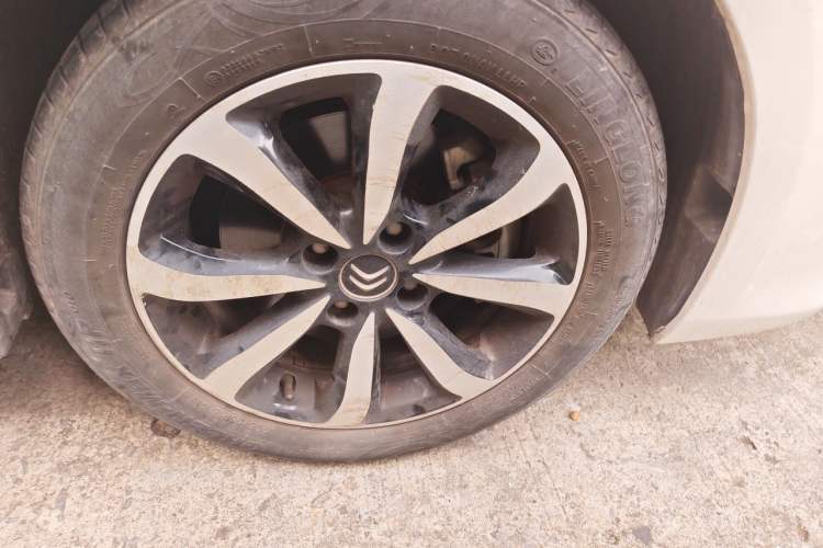 Used Citroen C4 Sega 2018 1.6L Automatic Luxury Model Right Front Wheel Hub