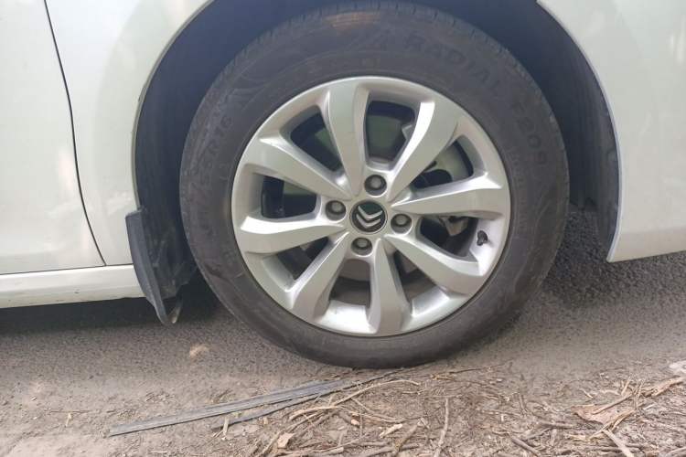 Used Citroen C4 Sega 2018 1.6L Manual Comfort Model Right Front Wheel Hub