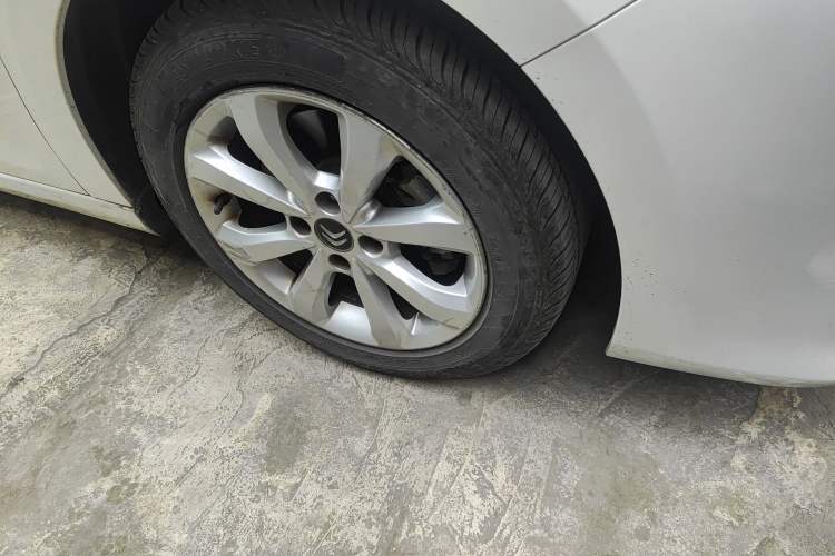 Used Citroen C4 Sega 2018 1.6L Manual Comfort Model Right Front Wheel Hub