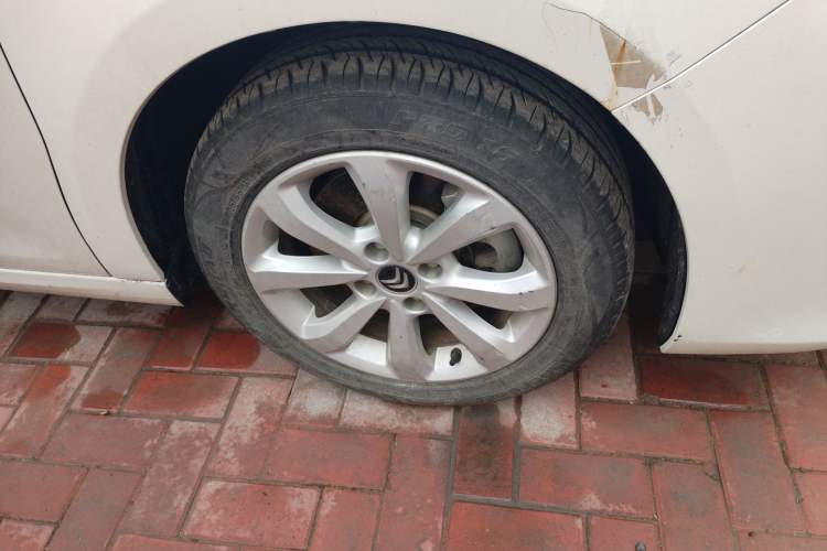 Used Citroen C4 Sega 2018 1.6L Manual Comfort Model Right Front Wheel Hub