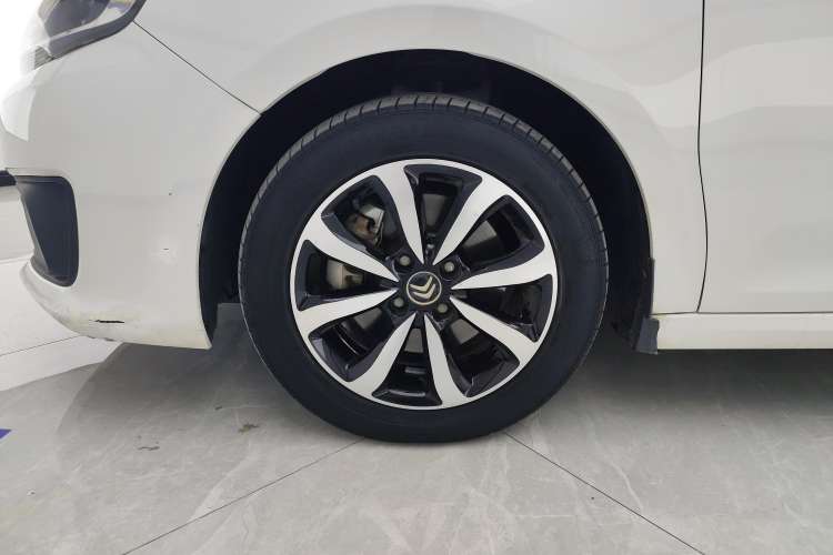 Used Citroen C4 Sega 2018 1.6L Manual Luxury Model Right Front Wheel Hub