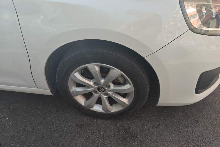Used Citroen C4 Sega 2018 1.6L Manual Comfort Model Right Front Wheel Hub
